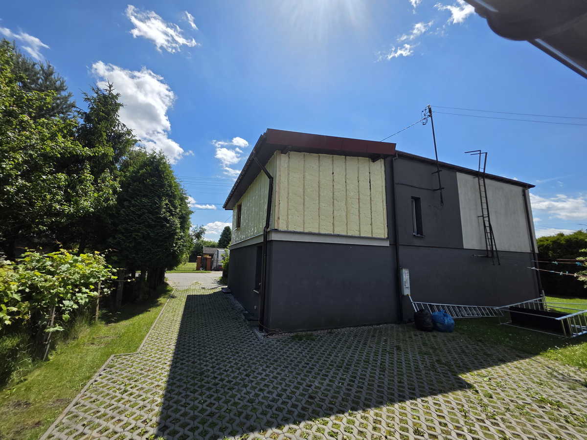 Ocieplone ściany piętra domu pianą PUR w Nakle Śląskim
